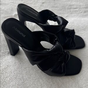 ABOUND Rainey Knotted Heel Sandals in Black